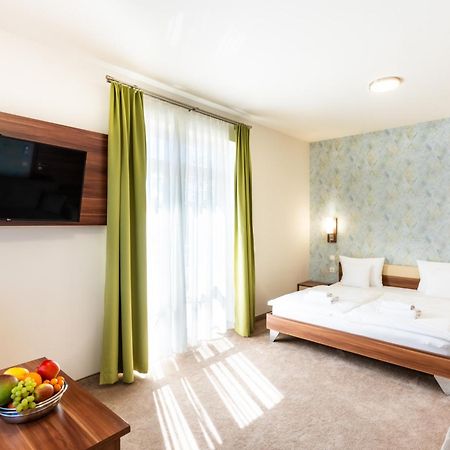 B&B Lajta Park Мошонмадьяровар Экстерьер фото